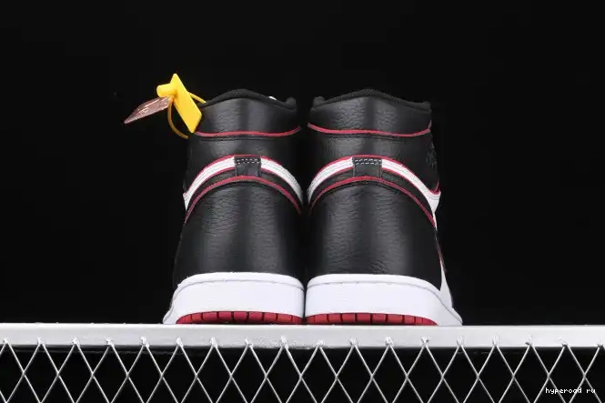 1 High Air OG Jordan 555088-062 Bloodline 0504